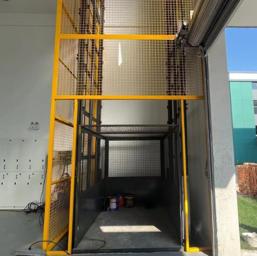 鹤岗导轨式升降机助力物流园破解运输难题