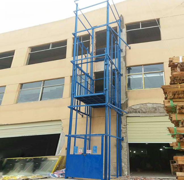 鹤岗建材厂室外物料提升